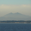 美浦村から土浦市筑波山を望む