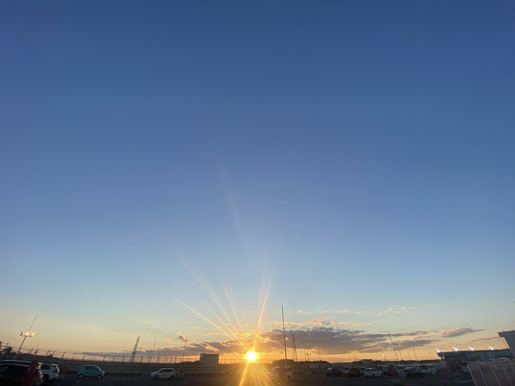 冬至の日没から新しいスタート 新年明けましておめでとうございます