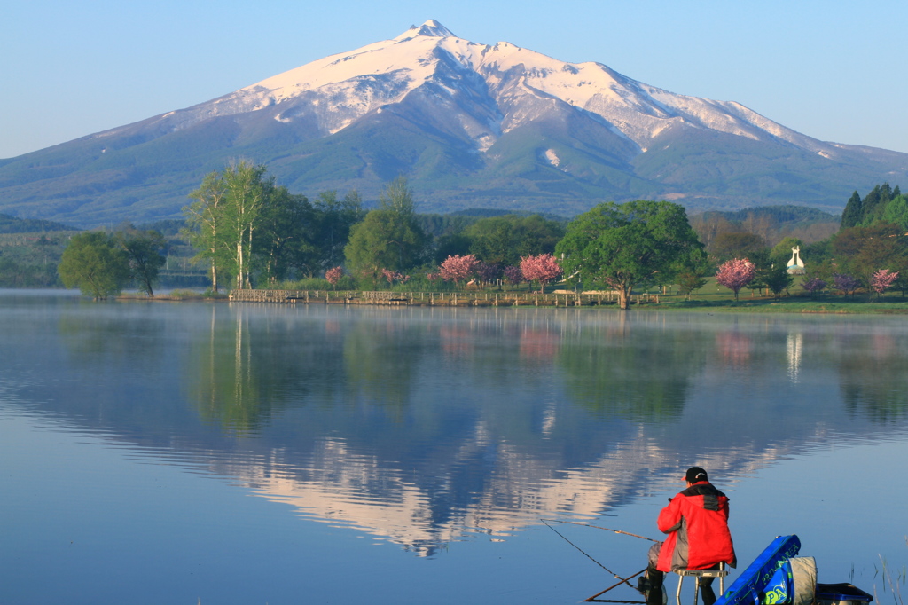 休日の津軽富士見湖