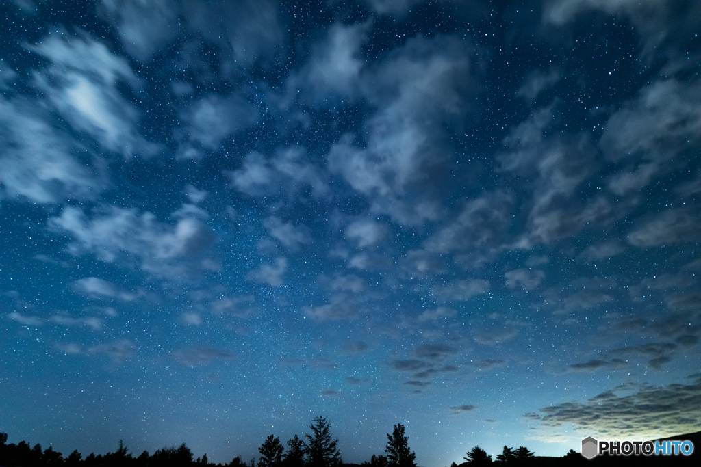 ふわふわ雲の星空