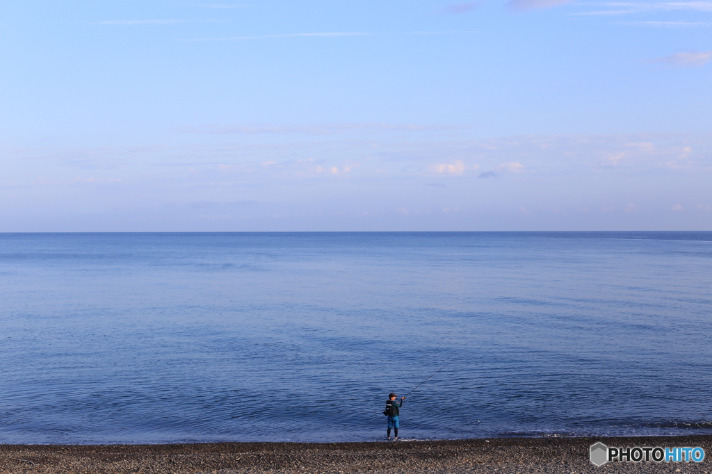 朝の深浦海岸にて
