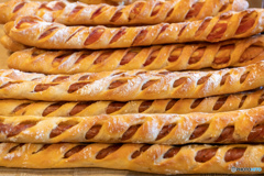 焼立てのロングソーセージバゲット