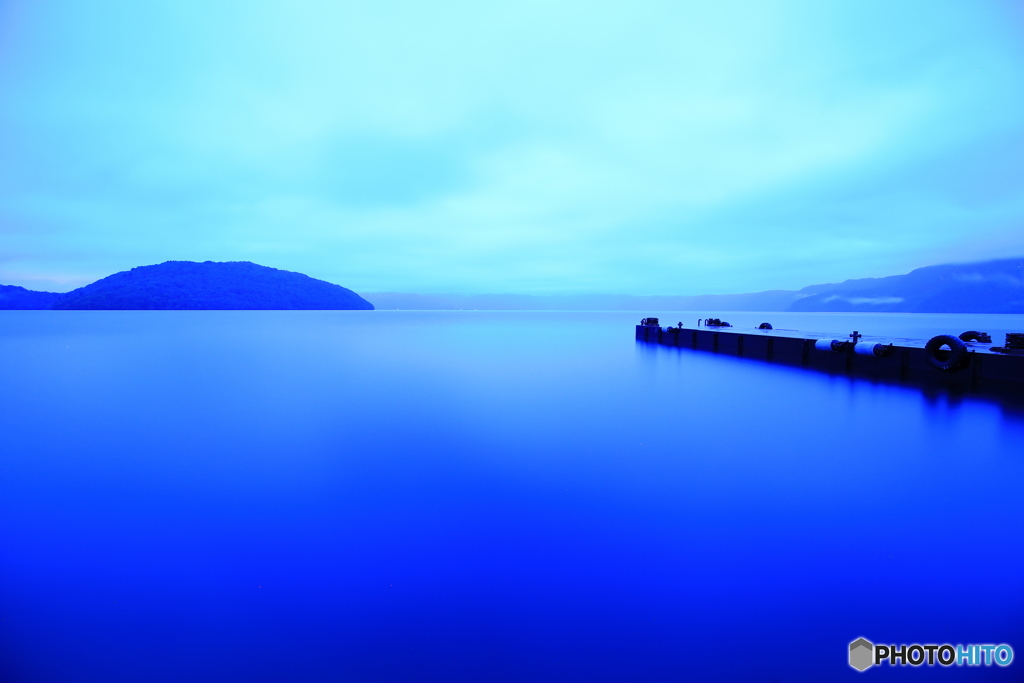 静寂の十和田湖