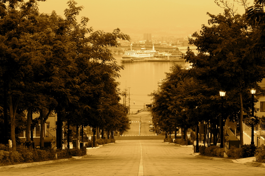 函館の思い出〜八幡坂にて〜