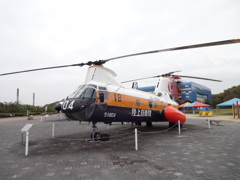陸自 V-107A 輸送ヘリコプター