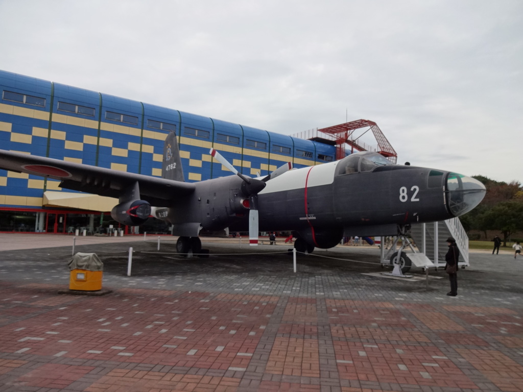 川崎P-2J対潜哨戒機