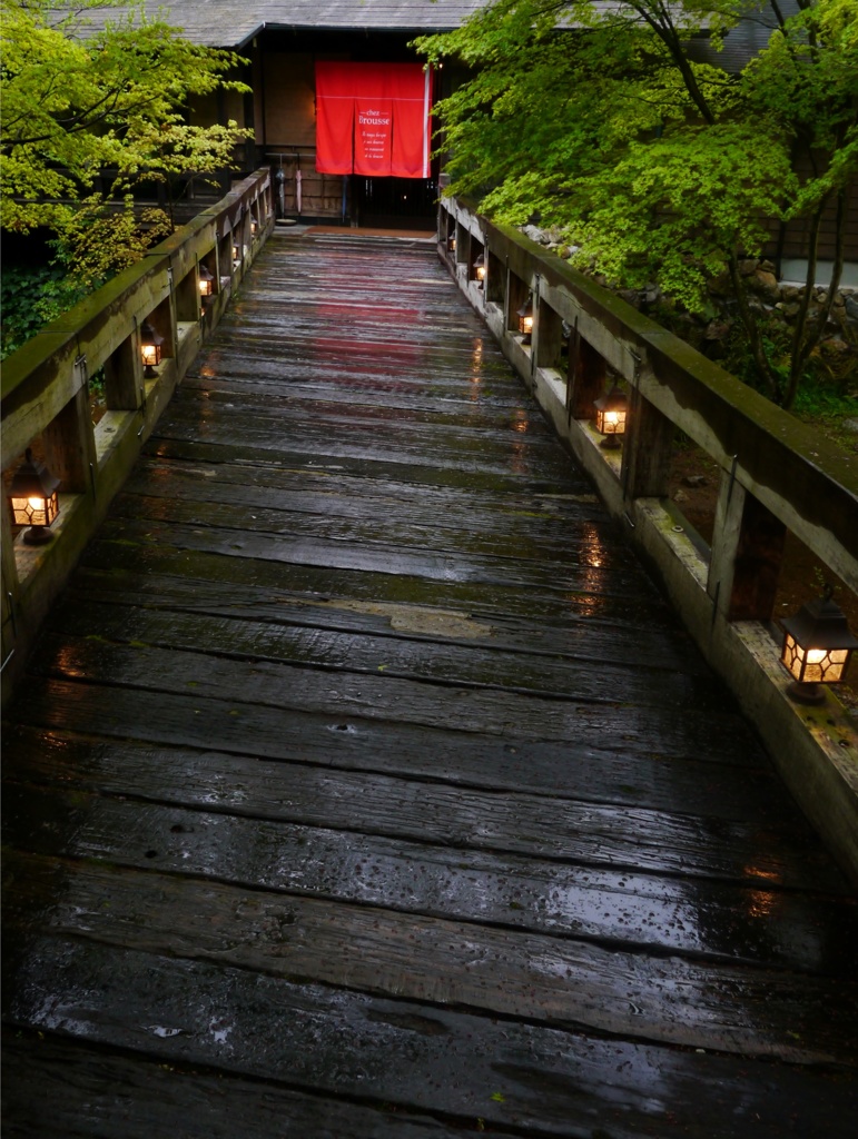 青時雨のアプローチ