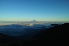 北岳山荘からの富士山（夕刻）