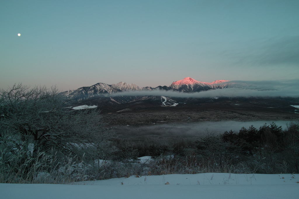 八ヶ岳遠峰～赤く赤岳～