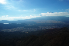 初冬・山中湖と富士山