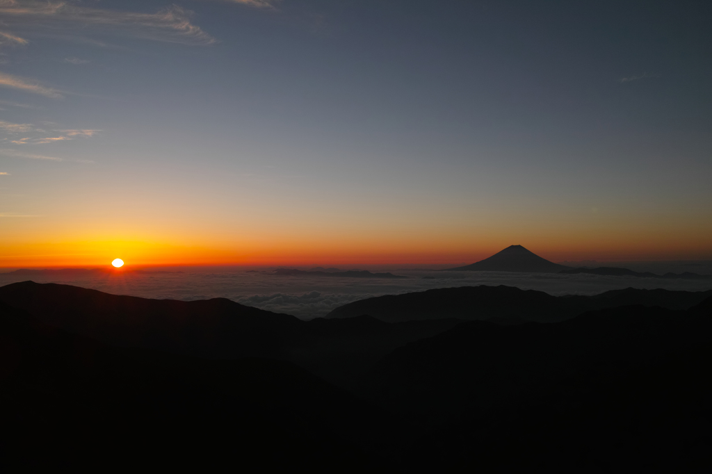 北岳山荘からの御来光