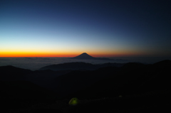 北岳山荘から　御来光前