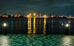 青海埠頭の夜