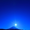 日はまた昇る