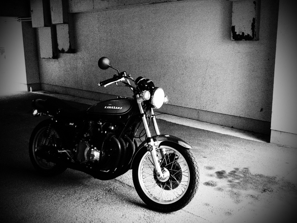 z900