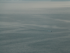 鹿児島湾に浮かぶ