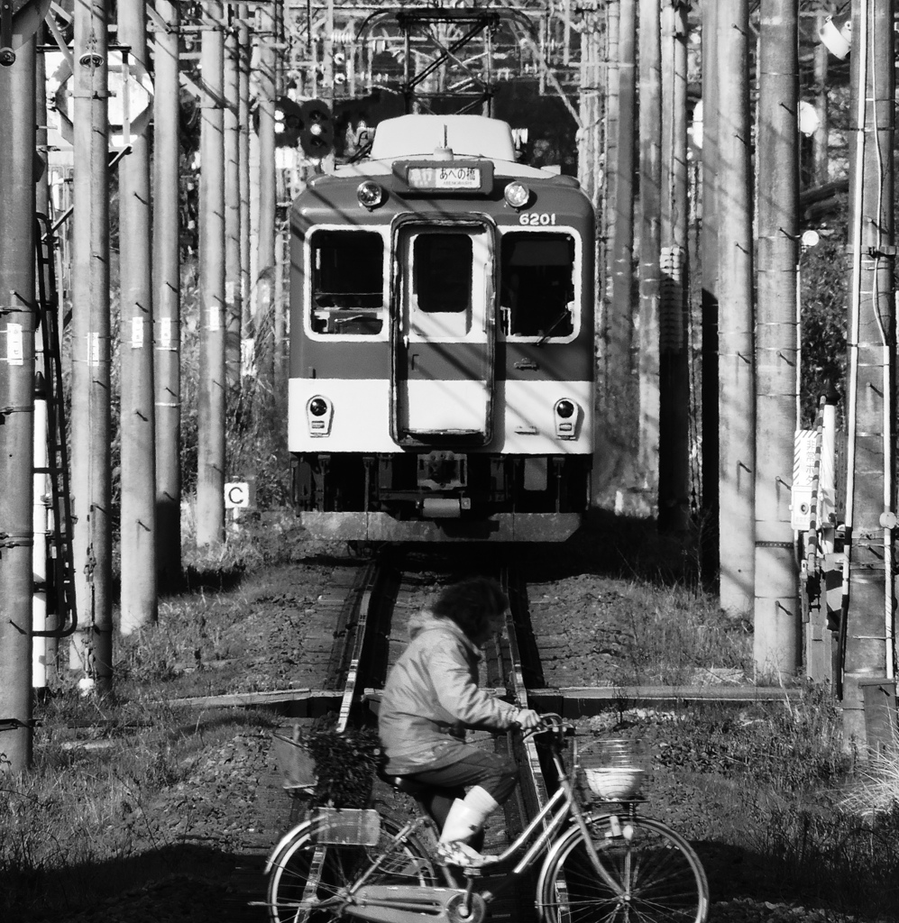 ふたつの通過車両