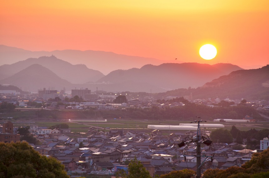 夕焼けの街並み