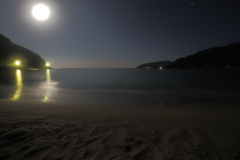 月夜の海水浴場