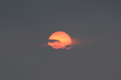 梅雨時の夕陽
