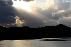 夕陽育む豊饒の海