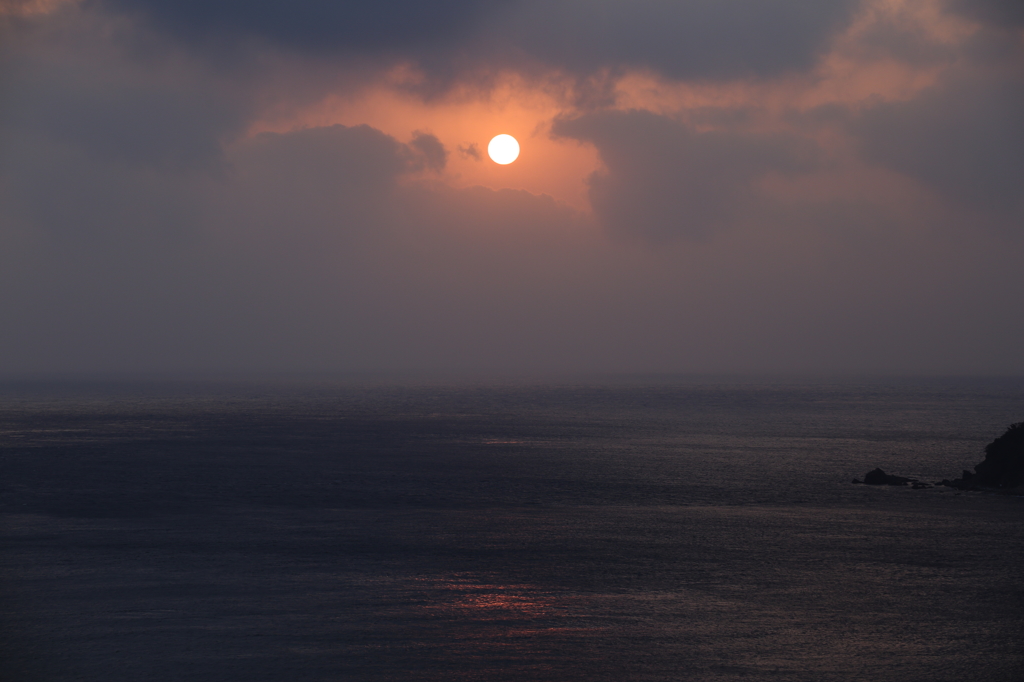 雲まみれの夕陽Ⅲ
