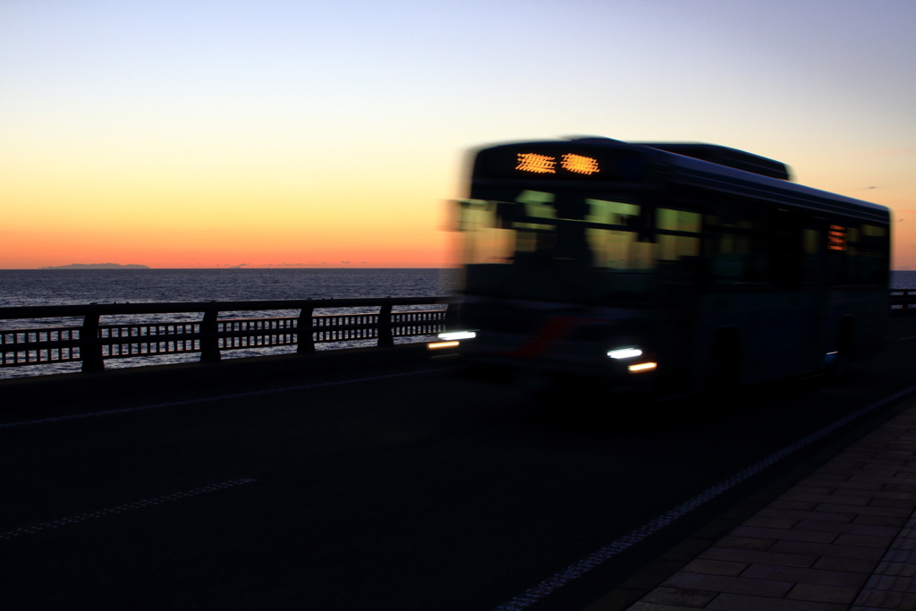 島の夜明け　ⅲ