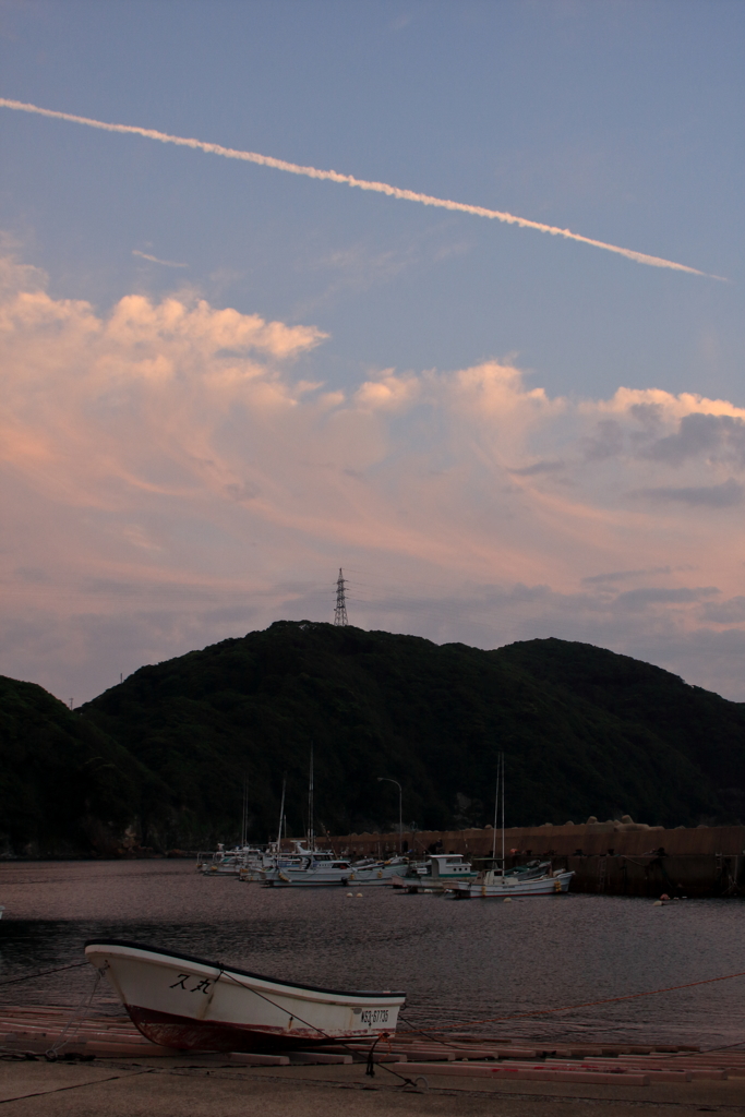 飛行機雲の下で