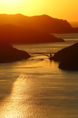 島の夕暮れ