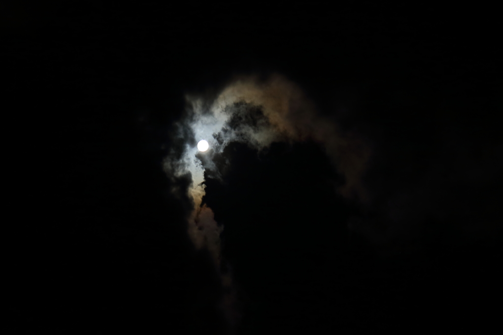 雲も綺麗な月夜ですⅡ
