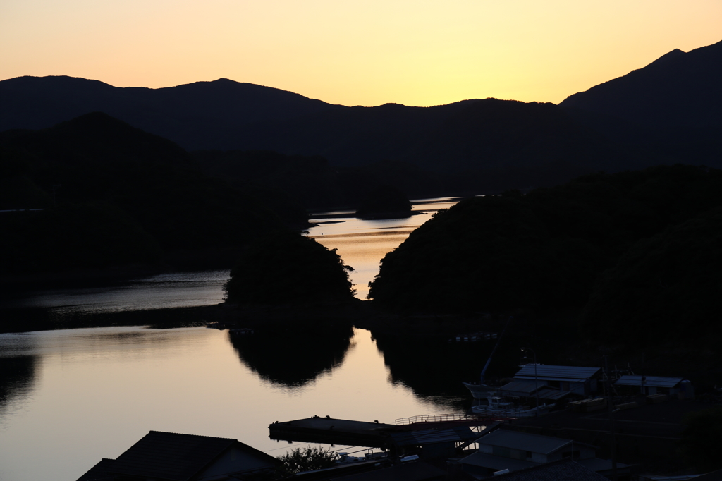 入り江の夕焼け