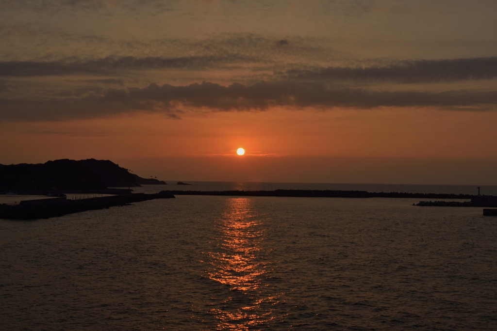 雲に沈む