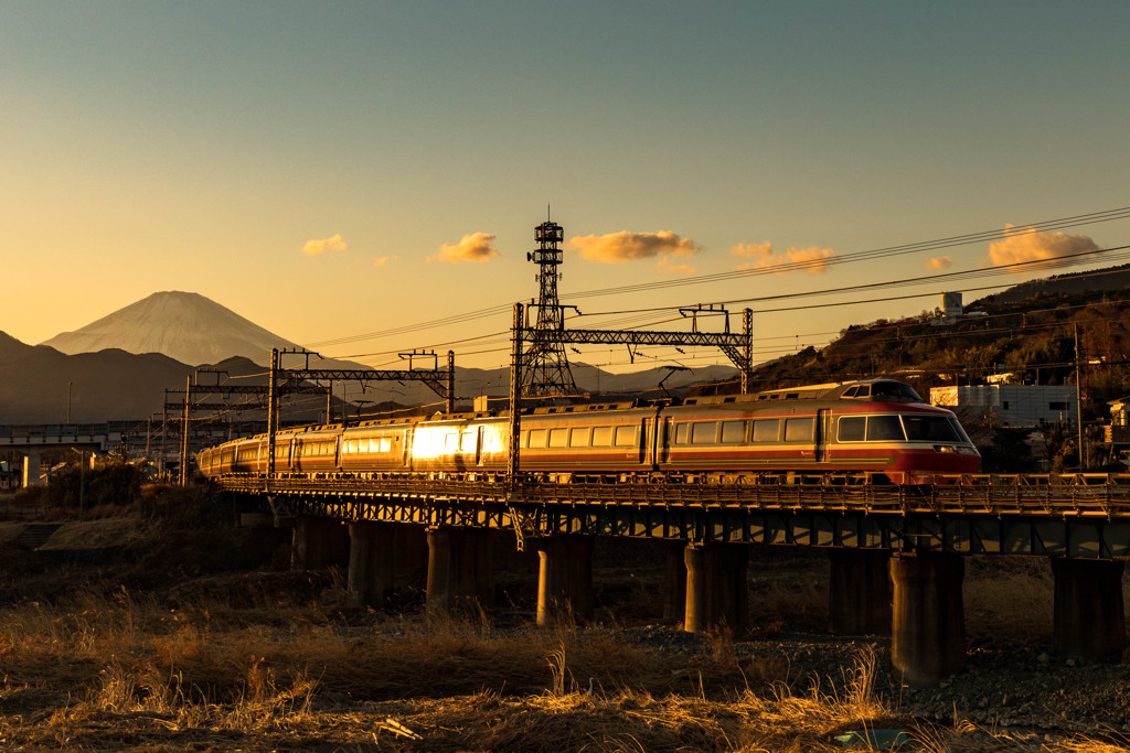 夕焼け富士山ロマンスカー②