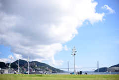 雲と青空と公園で