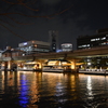 大阪の夜景　水晶橋(左）と中之島LOVE　CENTRAL（中央）