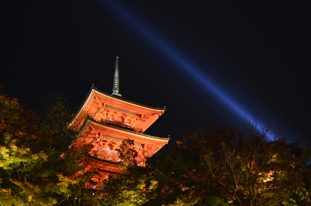 音羽山　清水寺　五重の塔