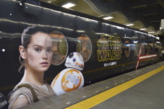 特急ラピート　スターウォーズ　フォースの覚醒号