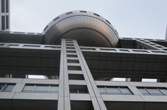 フジテレビ本社　球体「はちたま」