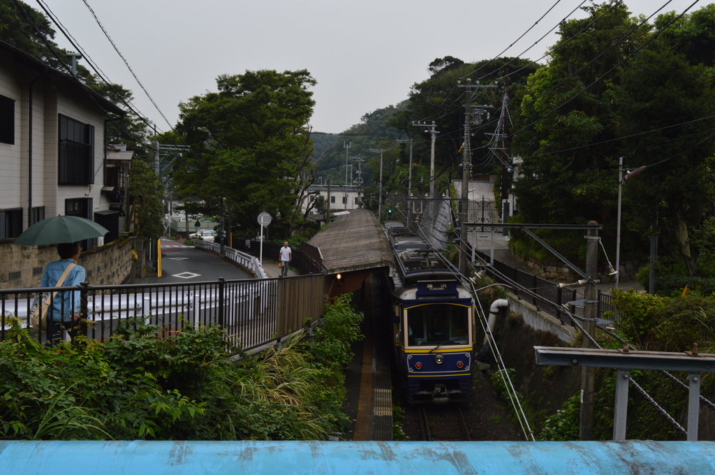 江ノ電　10形　極楽寺駅