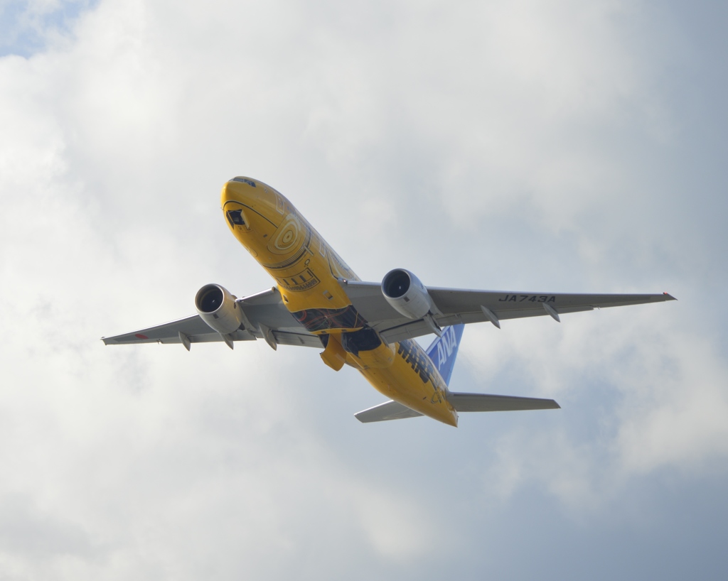 JA743A	全日空	777-200