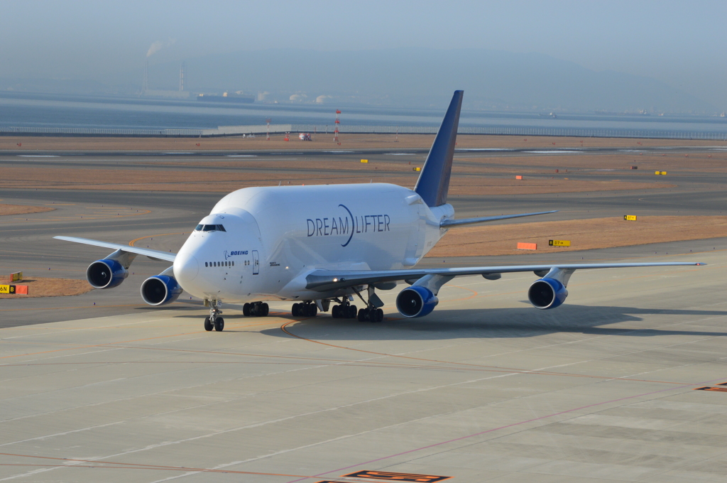ドリームリフター　747LCF