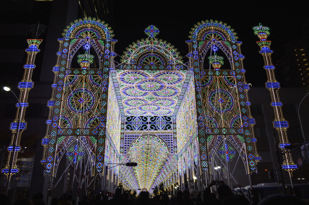 KOBE ルミナリエ2015　テーマ／「心の中の神戸」