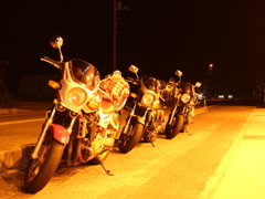友達のバイクと一緒に