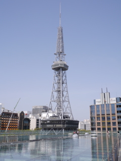 テレビ塔とオアシス21