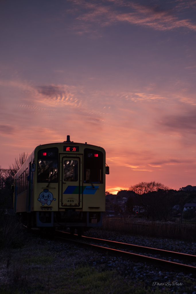 平成筑豊鉄道　夕暮れのゆずばる駅