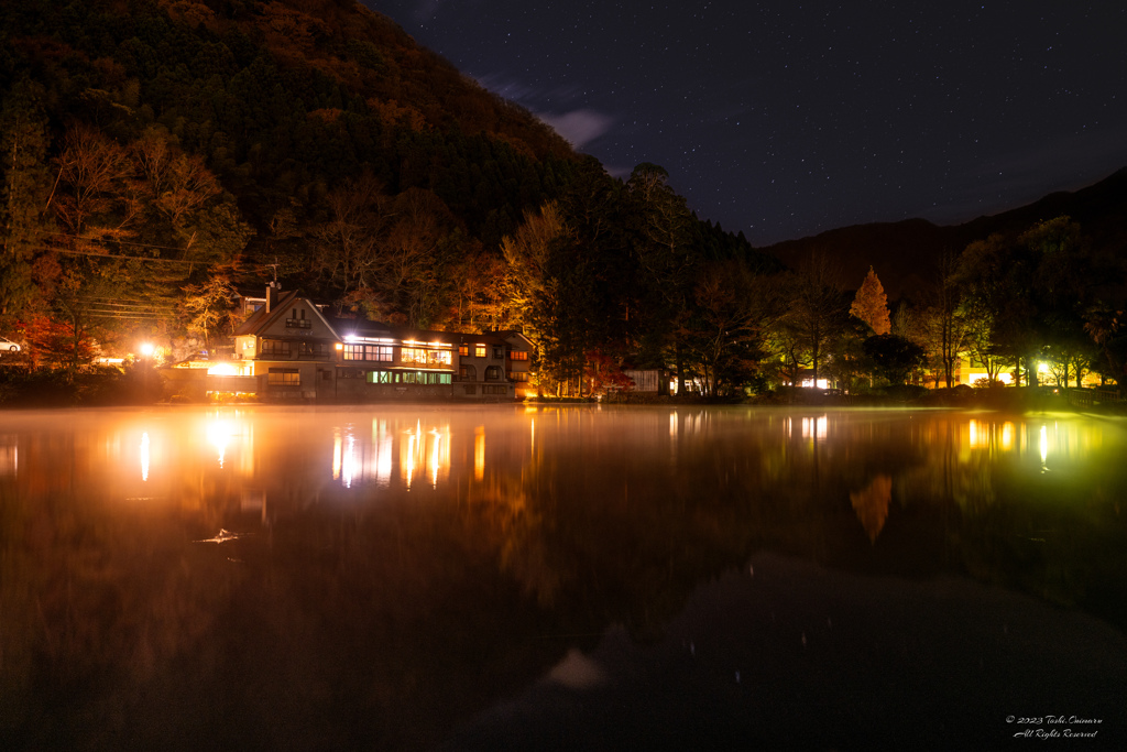 夜明け前の金鱗湖