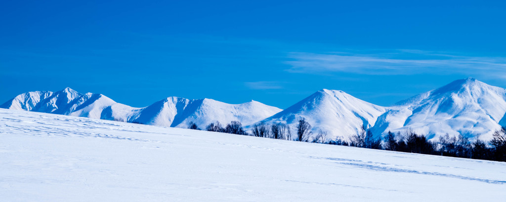 大雪山系を望む