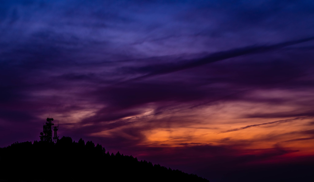 夕闇迫る
