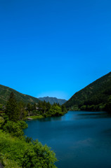 蒼い流れ