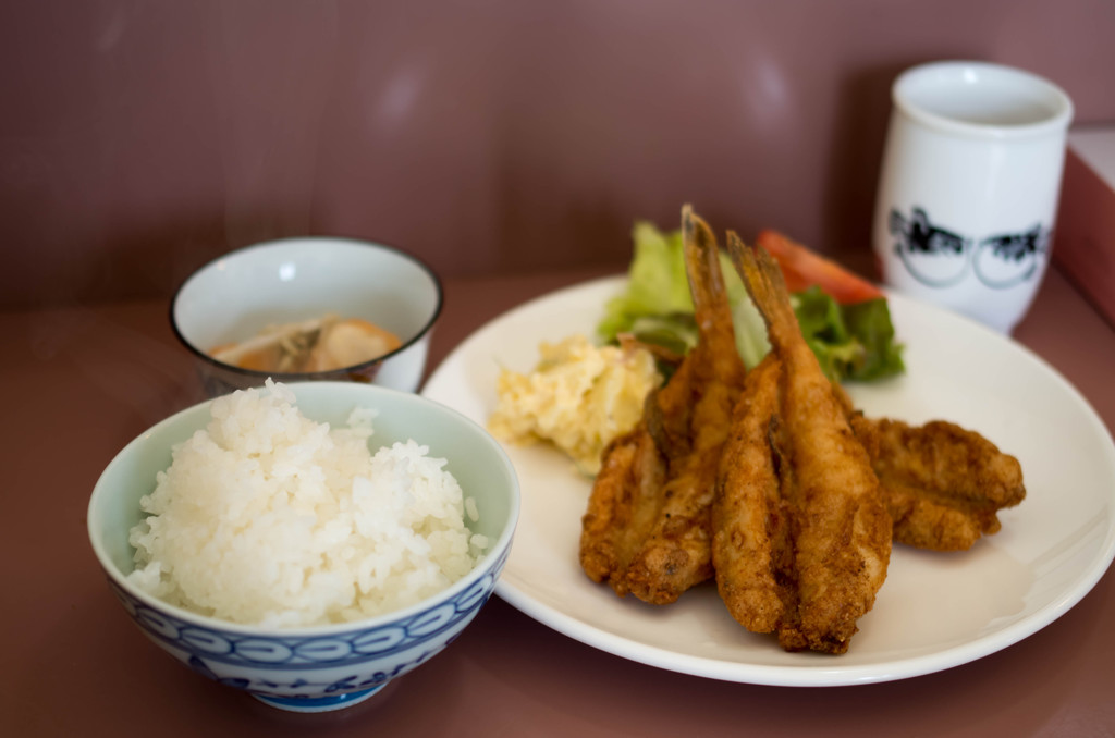 フグのから揚げ定食